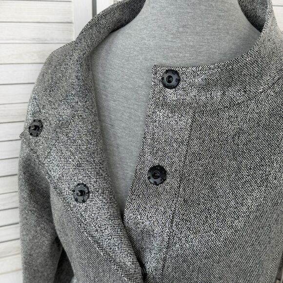Jon by Teri Jon Open Mock Neck Metallic Belted Topper Jacket Silver Black Size 8 - Picture 6 of 16